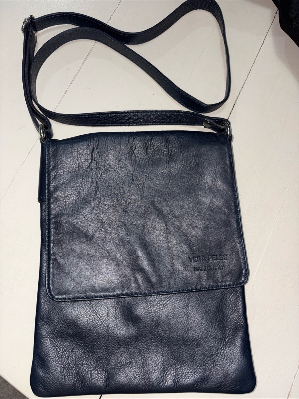 Vera Pelle Dark Navy Leather Messenger Crossbody
